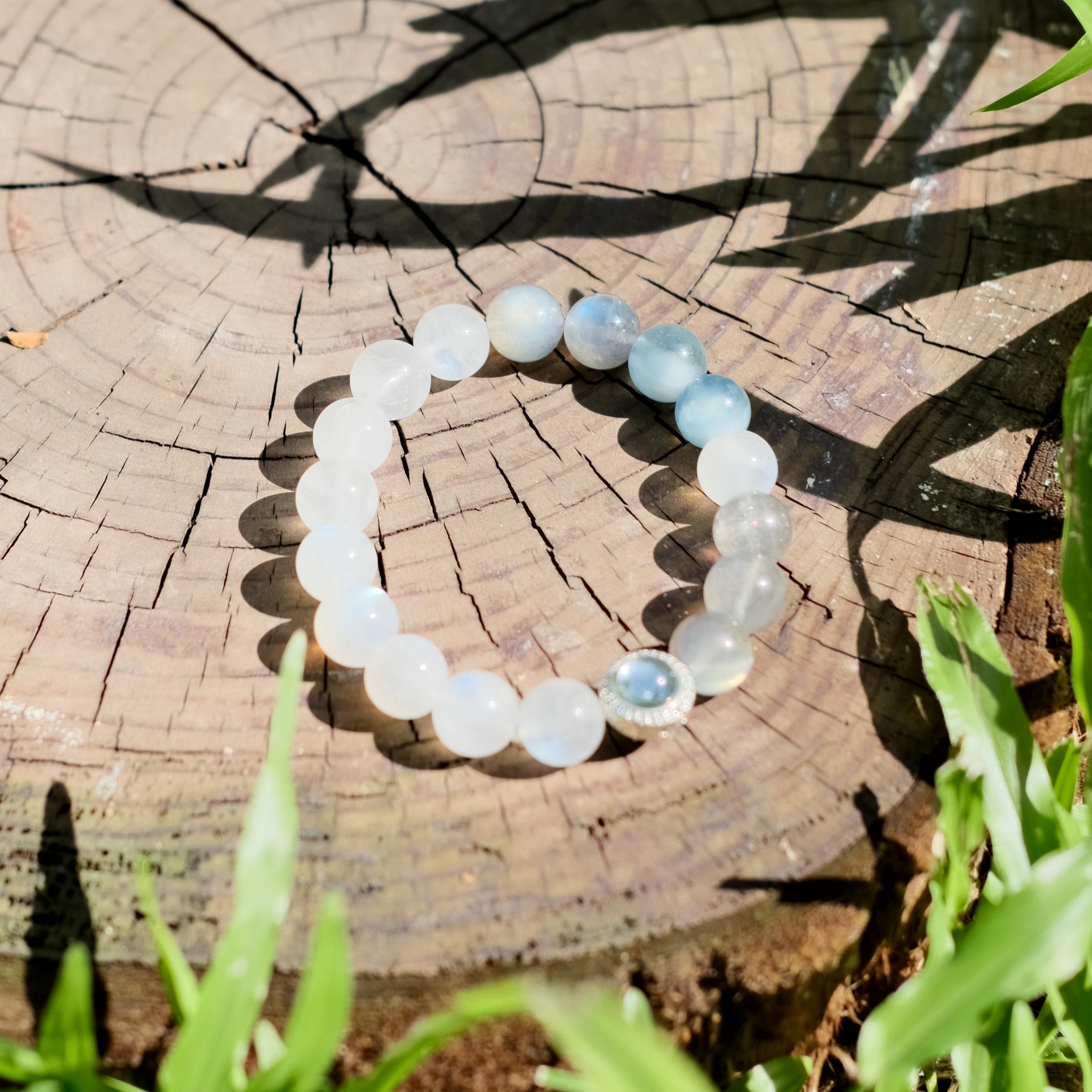 Luna – Moonstone Bracelet by ImperfectRealm