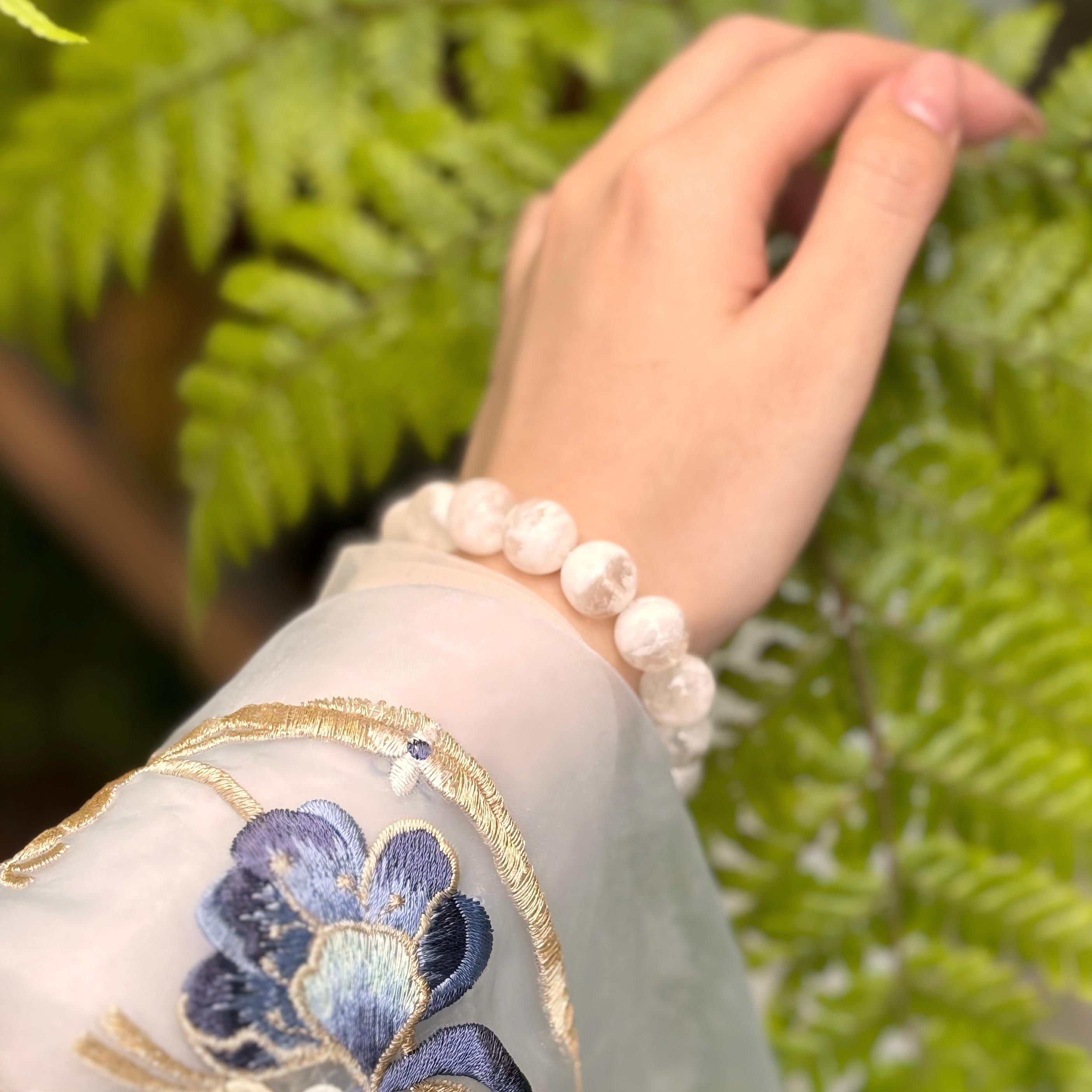 Veiled Bloom – Snow Phantom Quartz Bracelet by ImperfectRealm